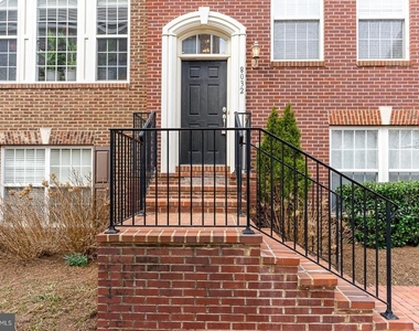 8032 Reserve Way - Photo Thumbnail 1