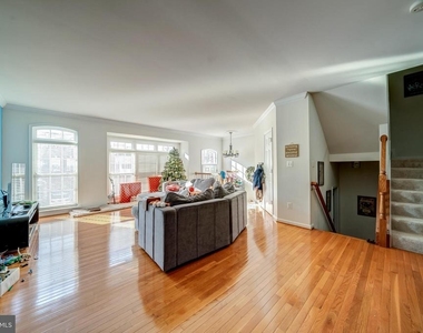 12162 Caldicot Lane - Photo Thumbnail 5