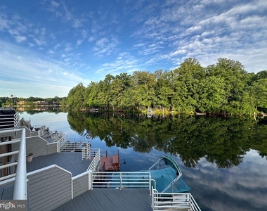 1975 Lakeport Way - Photo Thumbnail 17