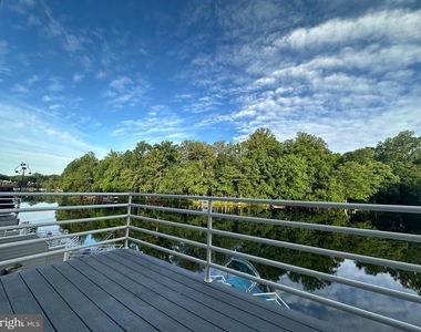 1975 Lakeport Way - Photo Thumbnail 26