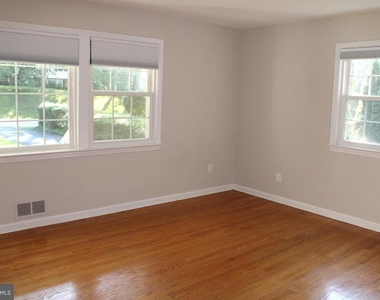 3606 Barkley Drive - Photo Thumbnail 19