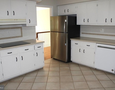 3606 Barkley Drive - Photo Thumbnail 9