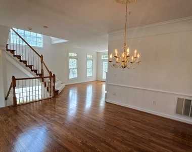 8021 Kidwell Town Court - Photo Thumbnail 4