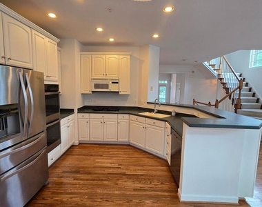 8021 Kidwell Town Court - Photo Thumbnail 8