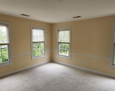 8021 Kidwell Town Court - Photo Thumbnail 12