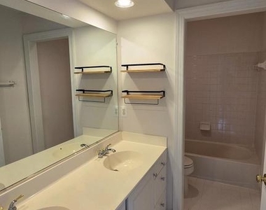 8021 Kidwell Town Court - Photo Thumbnail 15