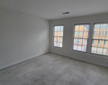 8021 Kidwell Town Court - Photo Thumbnail 14