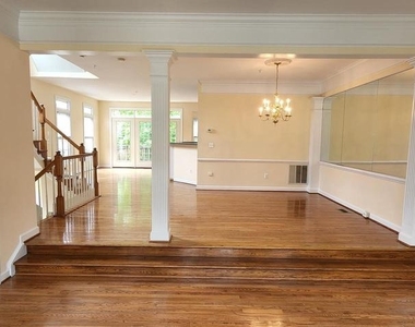 8021 Kidwell Town Court - Photo Thumbnail 3