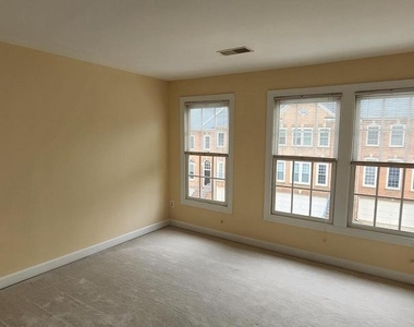 8021 Kidwell Town Court - Photo Thumbnail 17