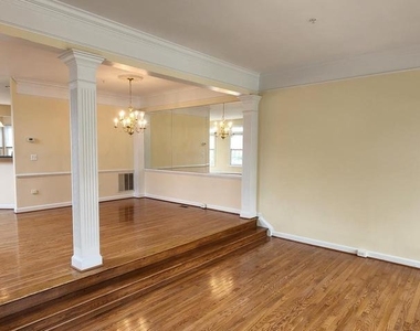 8021 Kidwell Town Court - Photo Thumbnail 2