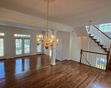 8021 Kidwell Town Court - Photo Thumbnail 5