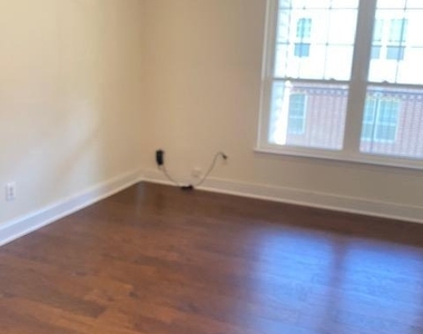 1530 Spring Gate Drive - Photo Thumbnail 15