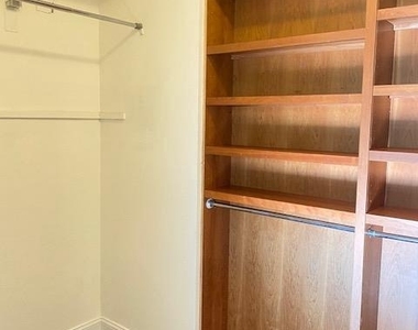 1530 Spring Gate Drive - Photo Thumbnail 23