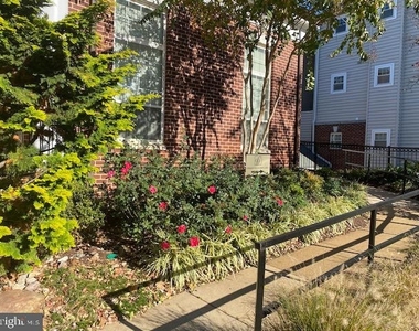 1530 Spring Gate Drive - Photo Thumbnail 26