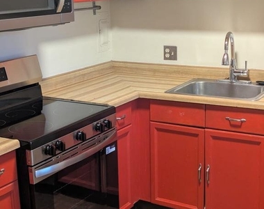 3210 S 28th Street - Photo Thumbnail 10