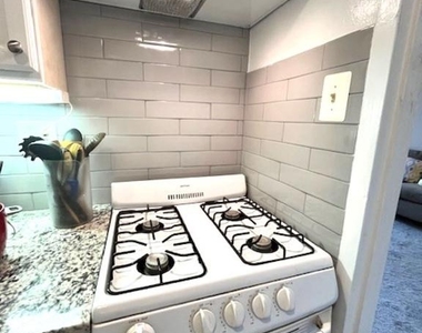 1011 Arlington Boulevard - Photo Thumbnail 13