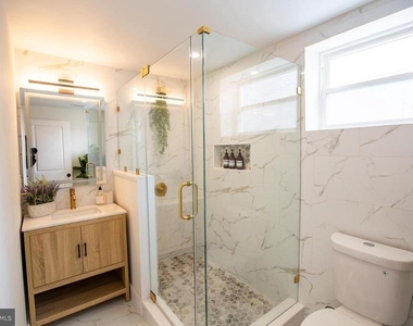 1620 S 19th Street - Photo Thumbnail 9