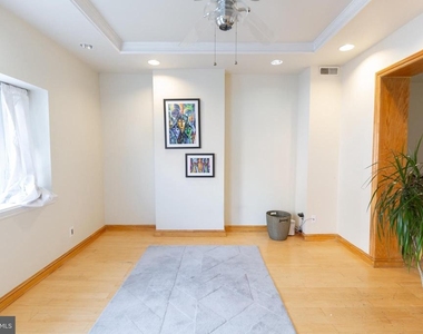 808 Gaul Street - Photo Thumbnail 3
