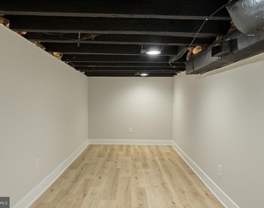 648 N 36th Street - Photo Thumbnail 14