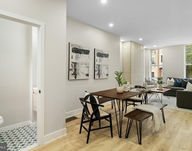 648 N 36th Street - Photo Thumbnail 4
