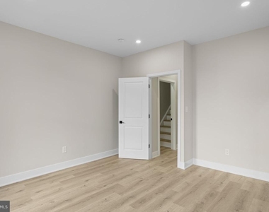 648 N 36th Street - Photo Thumbnail 24