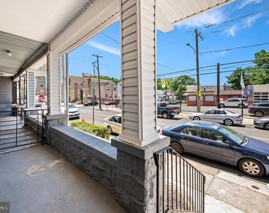 441 S 61st Street - Photo Thumbnail 2