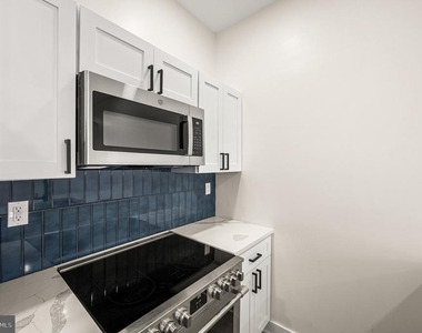441 S 61st Street - Photo Thumbnail 12