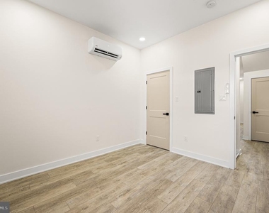 441 S 61st Street - Photo Thumbnail 17