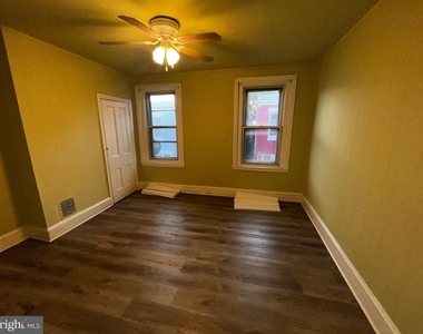 2445 N Bancroft Street - Photo Thumbnail 11