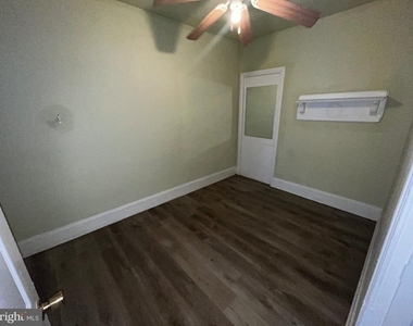 2445 N Bancroft Street - Photo Thumbnail 9