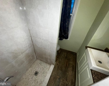 2445 N Bancroft Street - Photo Thumbnail 13