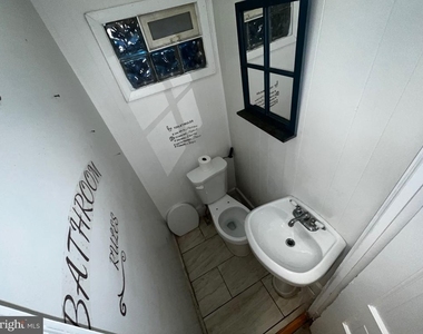 2445 N Bancroft Street - Photo Thumbnail 5