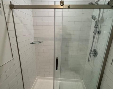 442 W Queen Lane - Photo Thumbnail 22