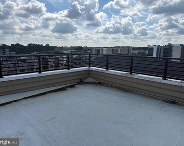 201 Charles Ellis Drive - Photo Thumbnail 14
