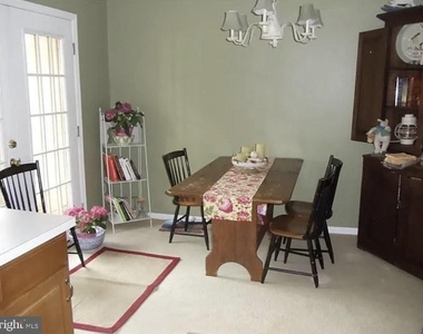 15 Rampart Drive - Photo Thumbnail 3