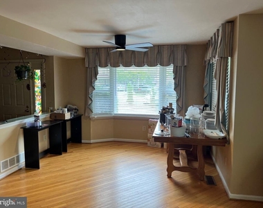 93 Beacon - Photo Thumbnail 6
