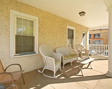 316 W Market Street - Photo Thumbnail 2