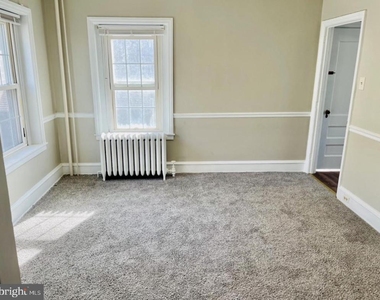 316 W Market Street - Photo Thumbnail 8