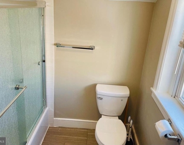 316 W Market Street - Photo Thumbnail 12