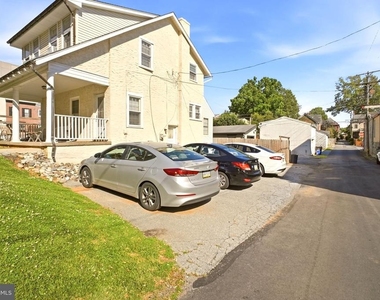 316 W Market Street - Photo Thumbnail 4