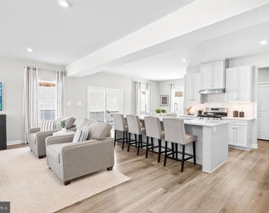 141 Dithridge Drive - Photo Thumbnail 3