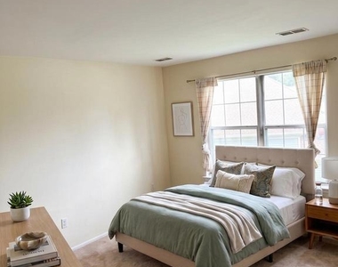 4332 Bayberry Court - Photo Thumbnail 15