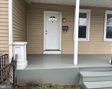 436-438 Schiller Avenue - Photo Thumbnail 1