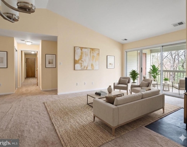 101 Claridge Court - Photo Thumbnail 2