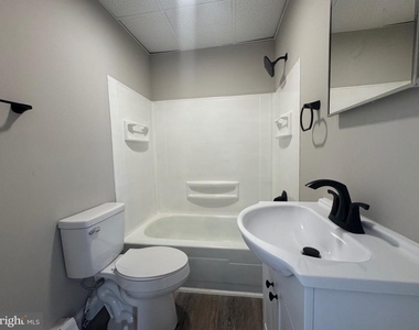 694 N Delaware Street - Photo Thumbnail 6