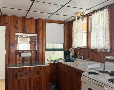 102 Garrison Avenue - Photo Thumbnail 12