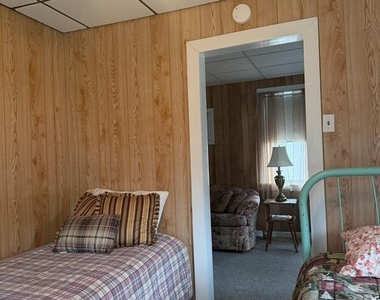 102 Garrison Avenue - Photo Thumbnail 5