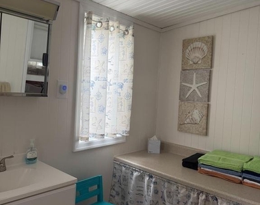 102 Garrison Avenue - Photo Thumbnail 16