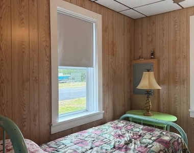 102 Garrison Avenue - Photo Thumbnail 4