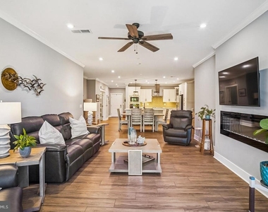 3000 Herons Nest Way - Photo Thumbnail 16